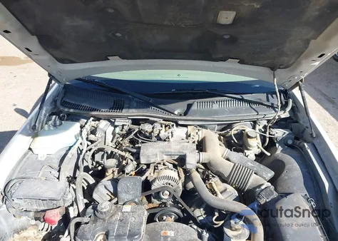 2004 Lincoln Town Car Ultimate из США, поврежденный, VIN 1LNHM83WX4Y636384